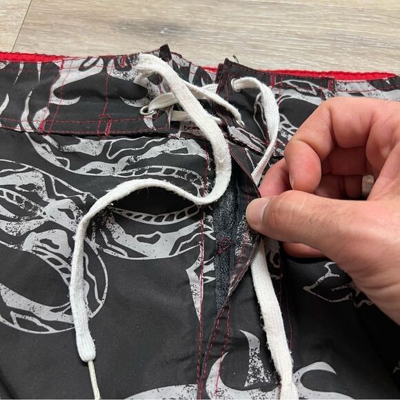 MLB Phillies Genuine Merchandise Board shorts mesh lining Grey Size XL - Picture 8 of 8